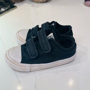 Black Converse Chuck Taylor sneakers size toddler 8